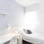 Alquilo 4 dormitorio apartamento de 77 m² en madrid