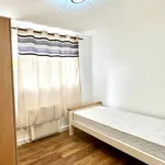 Rent 2 bedroom flat in South East England