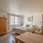 Maison de 310 m² avec 8 chambre(s) en location à Aix-en-Provence