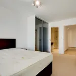 Rent 3 bedroom apartment of 110 m² in Stratford