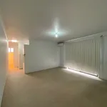 Rent 2 bedroom apartment in Fairfield