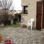 Rent 2 bedroom house of 102 m² in Carpentras