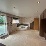 Rent 4 bedroom house in East Midlands