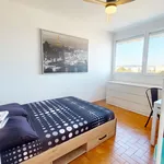 Appartement de 9 m² avec 3 chambre(s) en location à Bron