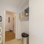 Miete 3 Schlafzimmer wohnung von 56 m² in Frankfurt