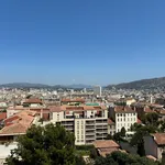 Appartement de 67 m² avec 3 chambre(s) en location à Marseille