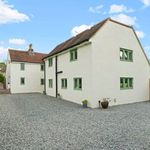 Rent 5 bedroom house in South East England