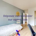 Rent 4 bedroom apartment of 11 m² in Trappes