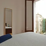 Rent 3 bedroom apartment in Barcelona