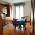 Rent 6 bedroom apartment of 140 m² in Reggio di Calabria