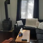 Appartement de 1399 m² avec 3 chambre(s) en location à Clarington (Bowmanville)