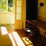 Rent a room of 70 m² in lisbon