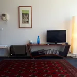 Rent 1 bedroom apartment in Melbourne