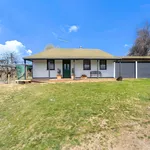 Rent 3 bedroom house of 7229 m² in adaminaby