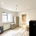 Rent 6 bedroom house in East Of England