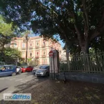 Affitto 5 camera appartamento di 250 m² in Catania