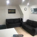 Rent 4 bedroom house in West Midlands