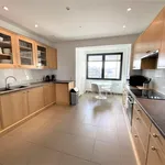 Huur 3 slaapkamer appartement van 200 m² in Brussel