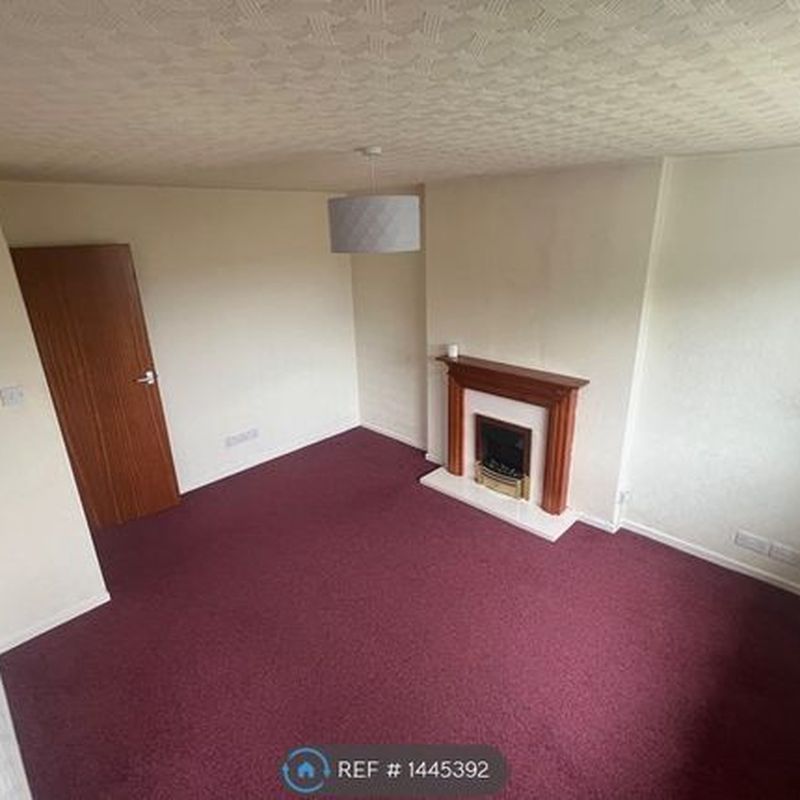 Flat to rent in Warren Lane, Eldwick BD16 Gilstead