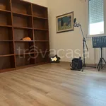 Rent 5 bedroom apartment of 95 m² in Reggio nell'Emilia