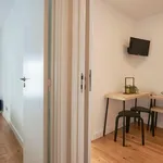 Rent 2 bedroom apartment in Lisbon