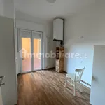 Affitto 2 camera appartamento di 75 m² in Piacenza