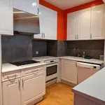 Rent 2 bedroom apartment of 72 m² in  Chambéry 