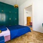 Rent 1 bedroom apartment of 69 m² in Budapest