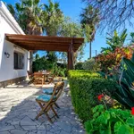 Rent 3 bedroom house of 1500 m² in Marbella