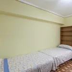 Rent 3 bedroom apartment in Valencia