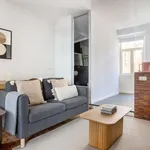 Rent 3 bedroom apartment of 44 m² in Lisbon