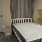 Rent 8 bedroom house in Leeds