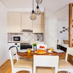 Rent 1 bedroom apartment of 30 m² in Lisbon