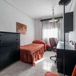 Rent a room of 100 m² in valencia