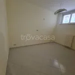 Affitto 3 camera appartamento di 80 m² in Valenzano