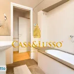 Rent 2 bedroom apartment of 87 m² in Milan