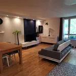 Appartement de 84 m² avec 1 chambre(s) en location à Paris