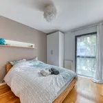 Appartement de 635 m² avec 3 chambre(s) en location à Lyon