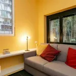 Rent 3 bedroom apartment of 90 m² in Milan