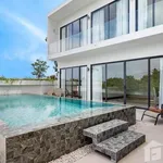 Rent 5 bedroom house of 480 m² in Phuket