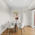 Rent 3 bedroom apartment in Caulfield North