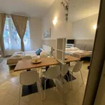 Pronajměte si 1 ložnic/e byt o rozloze 35 m² v Prague