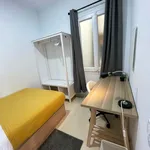 Rent a room of 136 m² in Barcelona