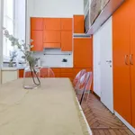 Rent 2 bedroom apartment of 40 m² in Milan