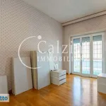 Rent 5 bedroom apartment of 178 m² in Rome