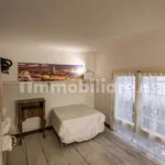 Rent 2 bedroom apartment of 70 m² in Florence