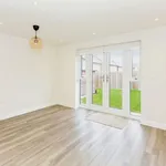 Rent 4 bedroom apartment in East Of England