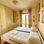 Rent 4 bedroom apartment of 140 m² in Benevento