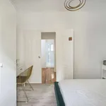 Rent a room in lisbon