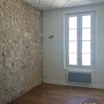 Rent 3 bedroom apartment of 65 m² in Saintes